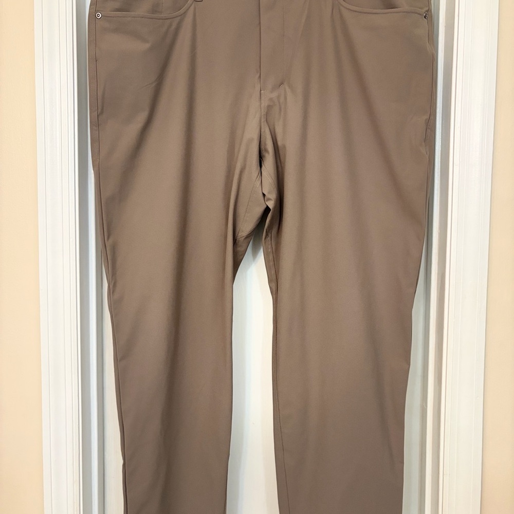 Lululemon ABC Pants Mens Size 40 Khaki Chino Office Casual Athleisure 106259